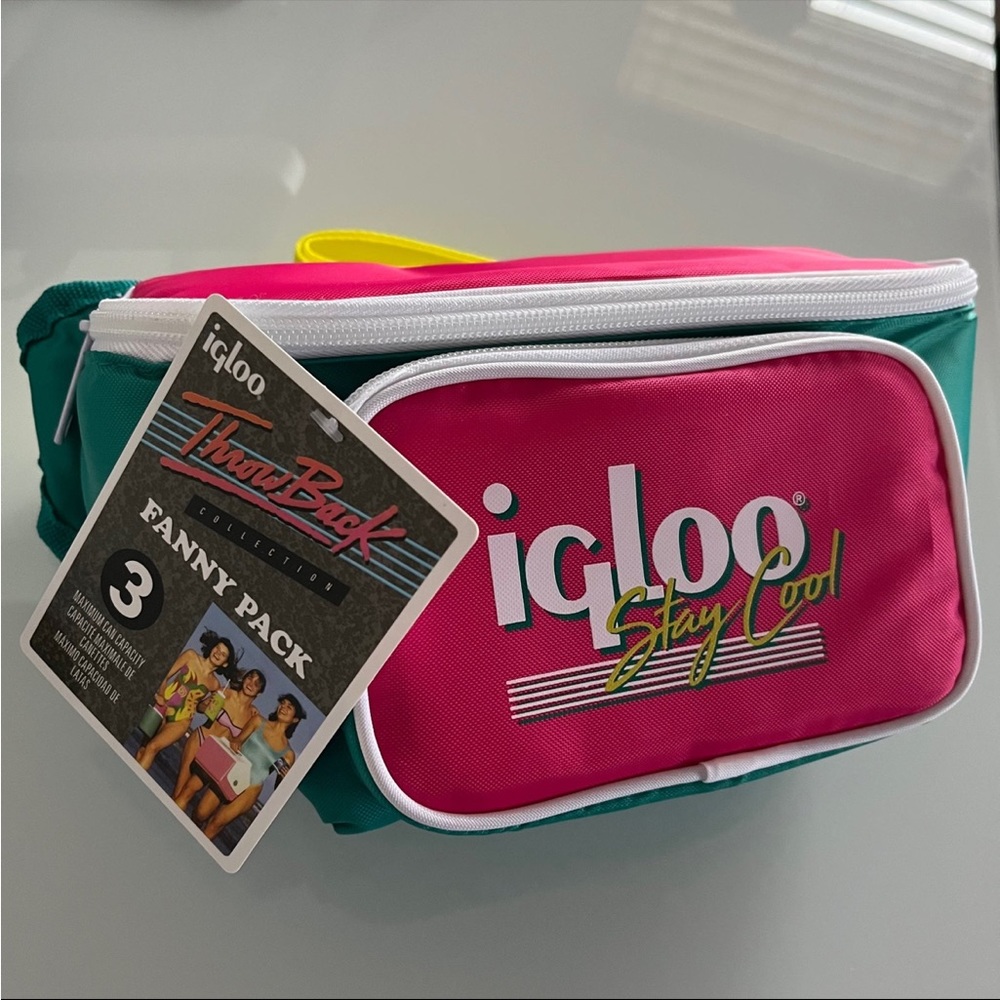 Igloo• 90s Retro Collection Fanny Pack Portable Cooler - Picture 3 of 13